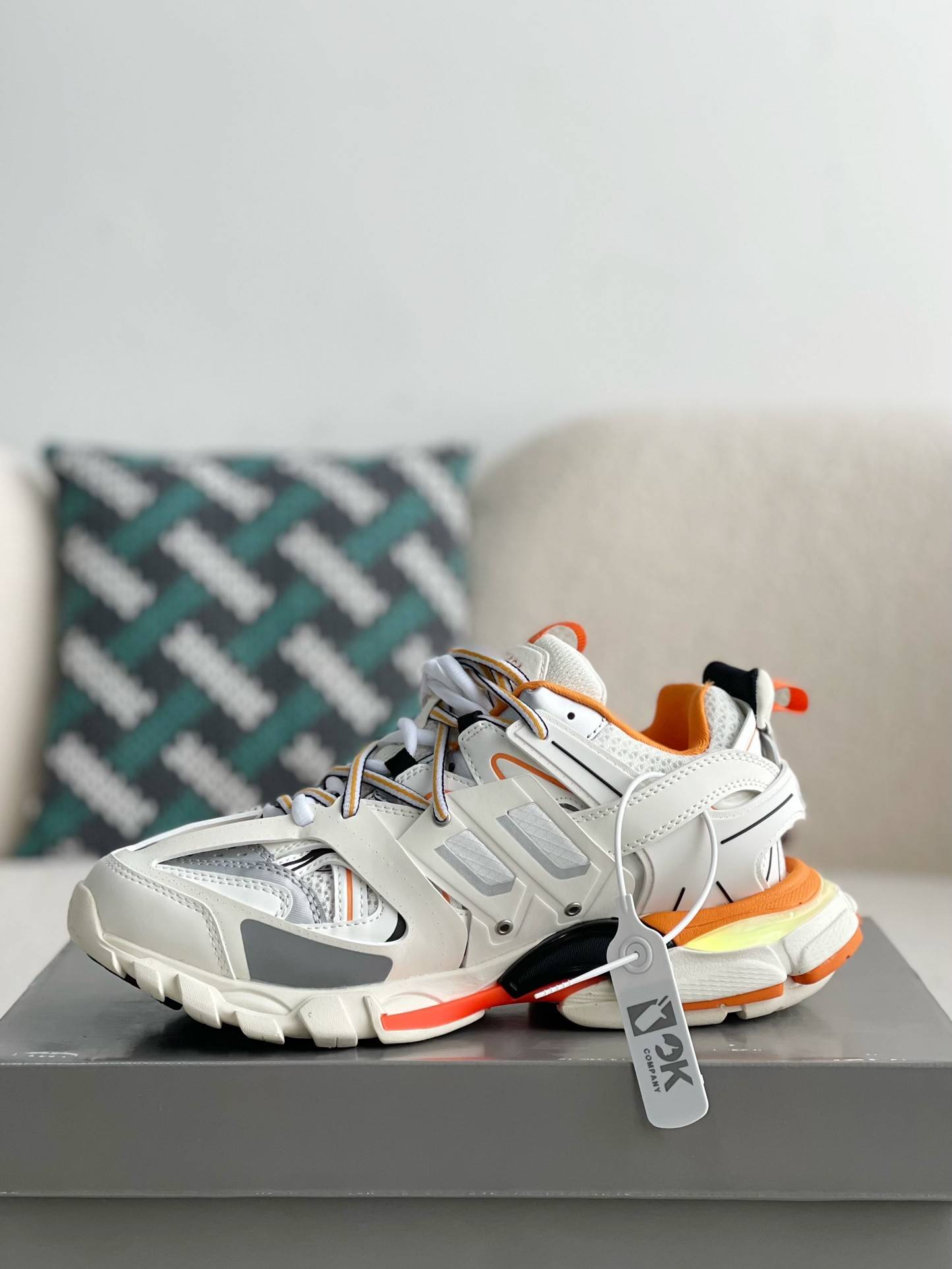 BLCG Track 1.0 track led Trainers