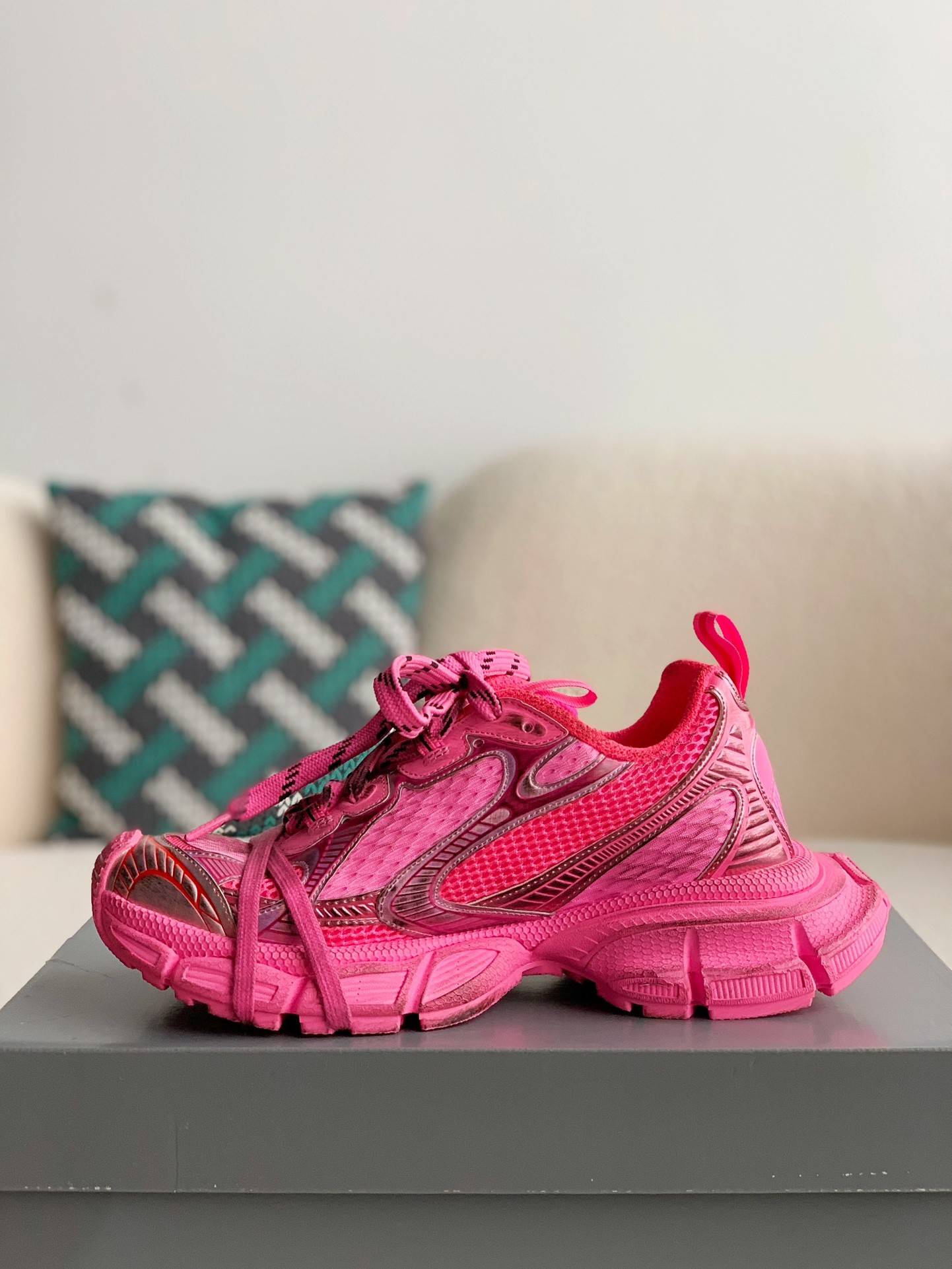 BLCG Runner Sneaker