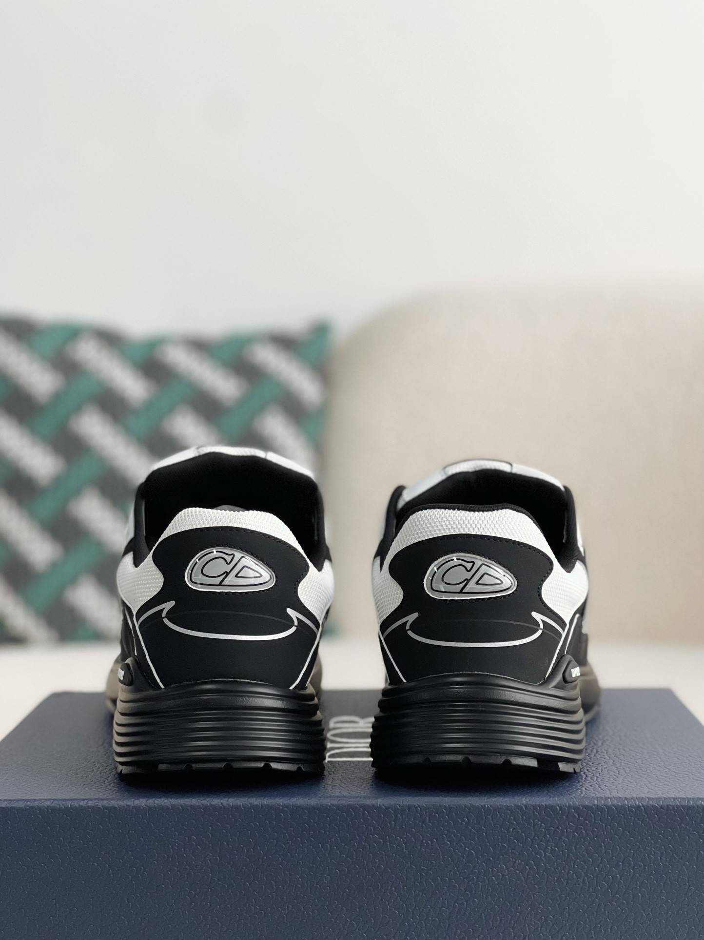 D*OR B30 New Sneaker