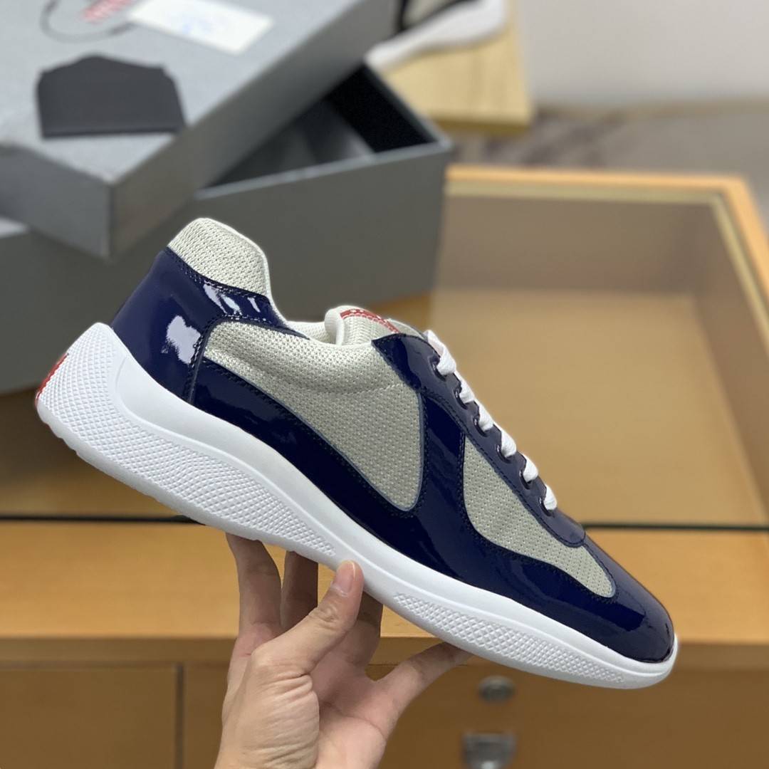 P*DA Sneakers