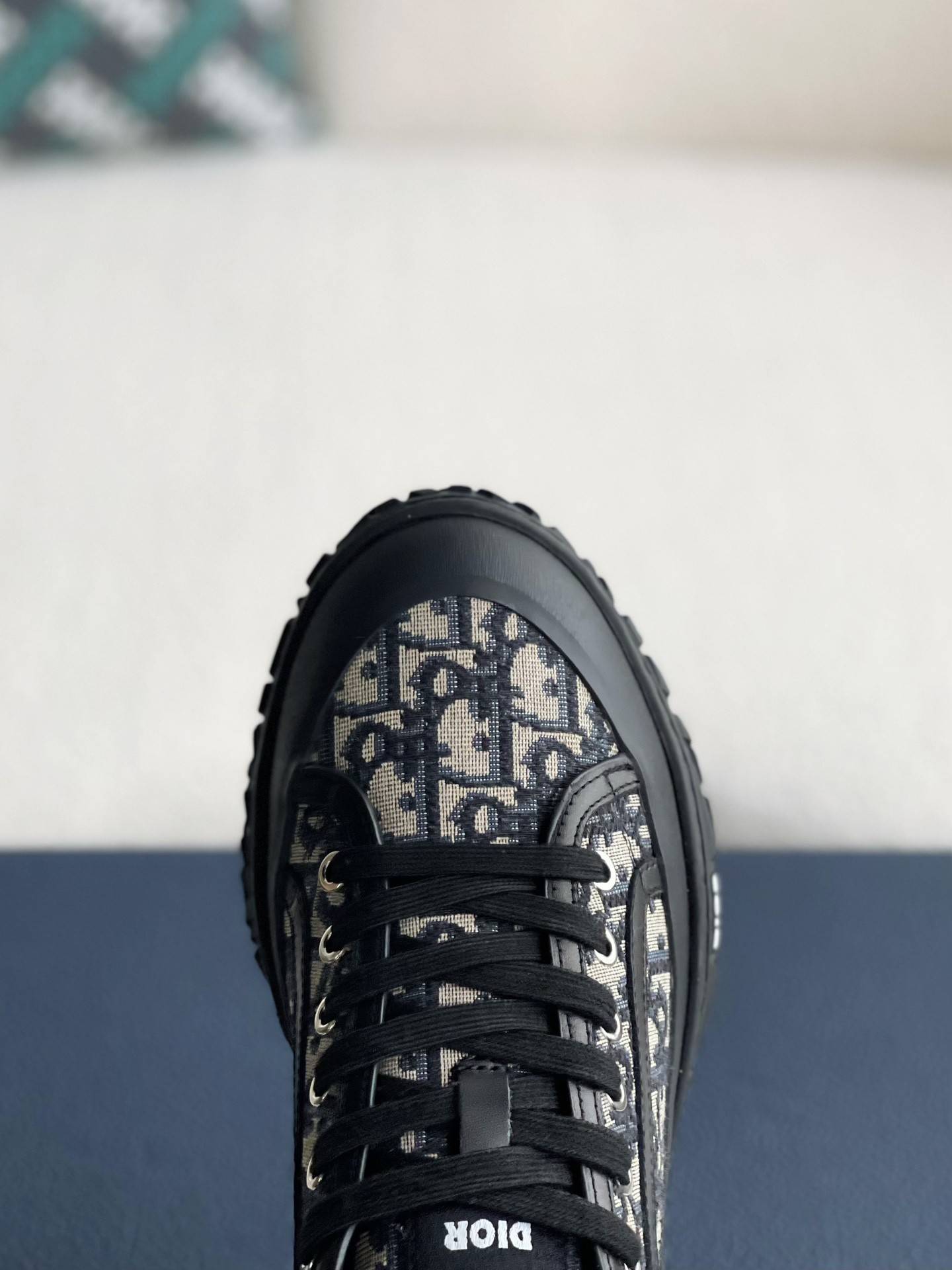 D*OR B28 low-top sneakers
