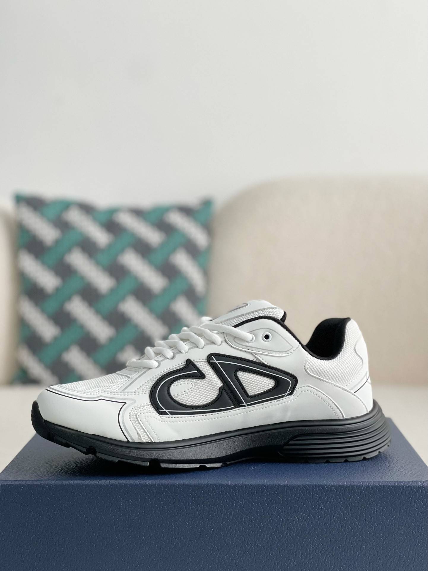 D*OR B30 New Sneaker