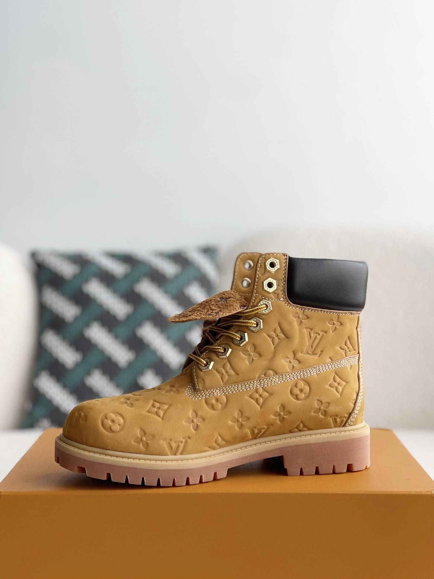 L*V x Timberland yellow boots/Martin boots/boots