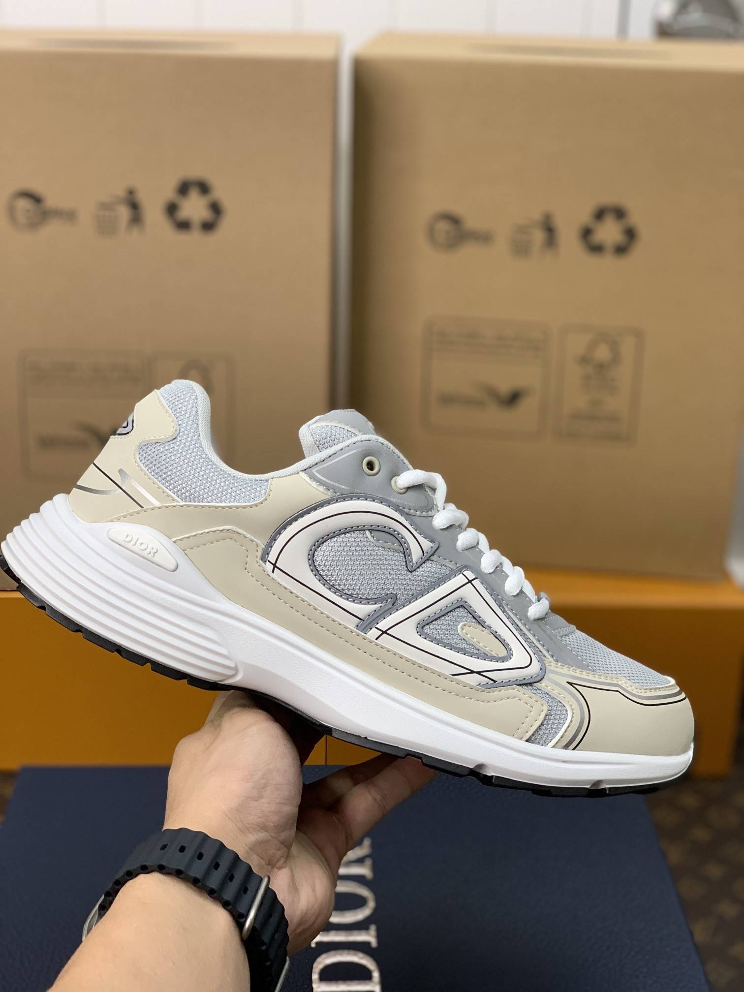 D*OR NEW ARRIVAL B30 Clunky Sneaker