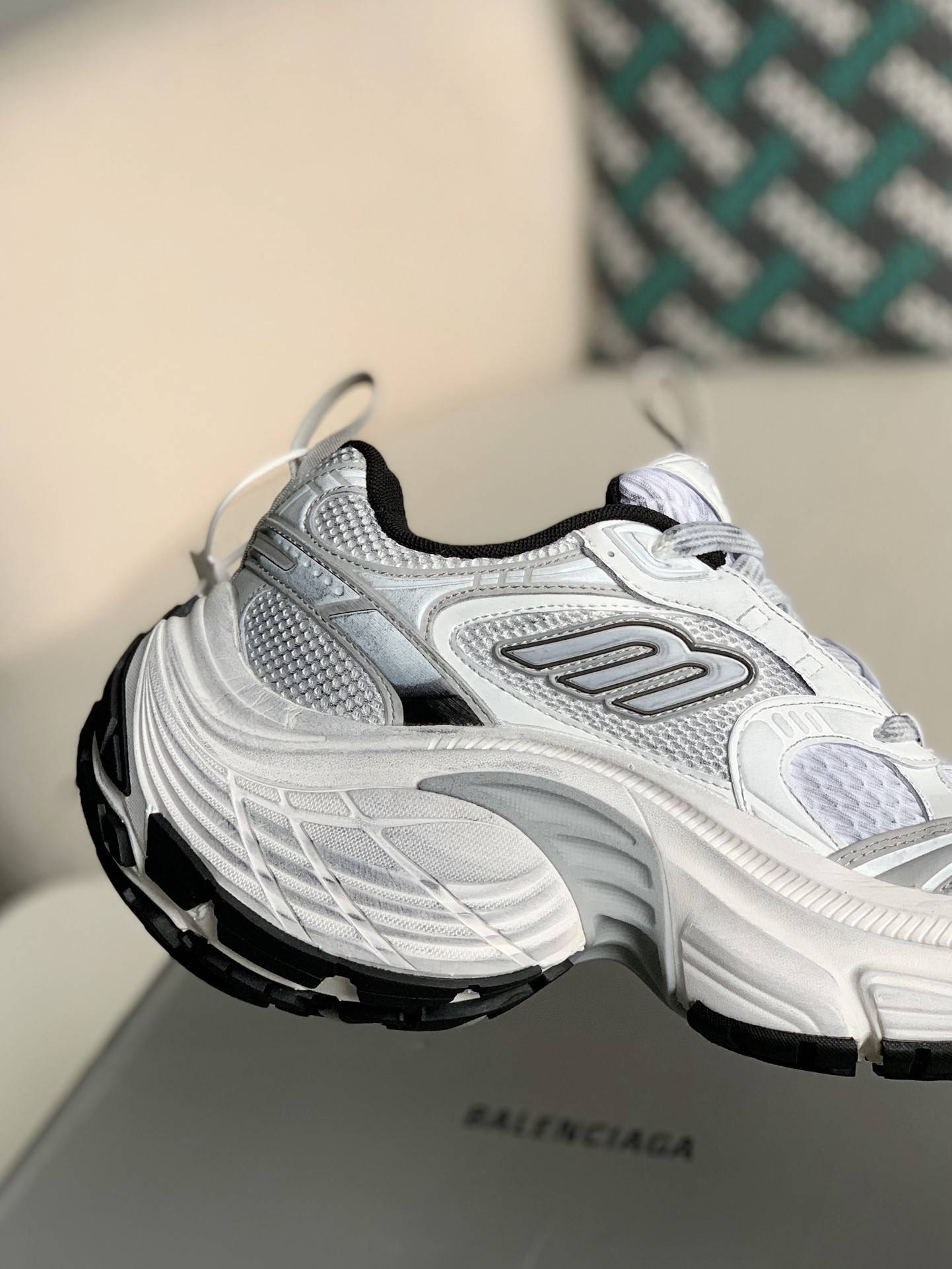 BLCG Runner Sneaker