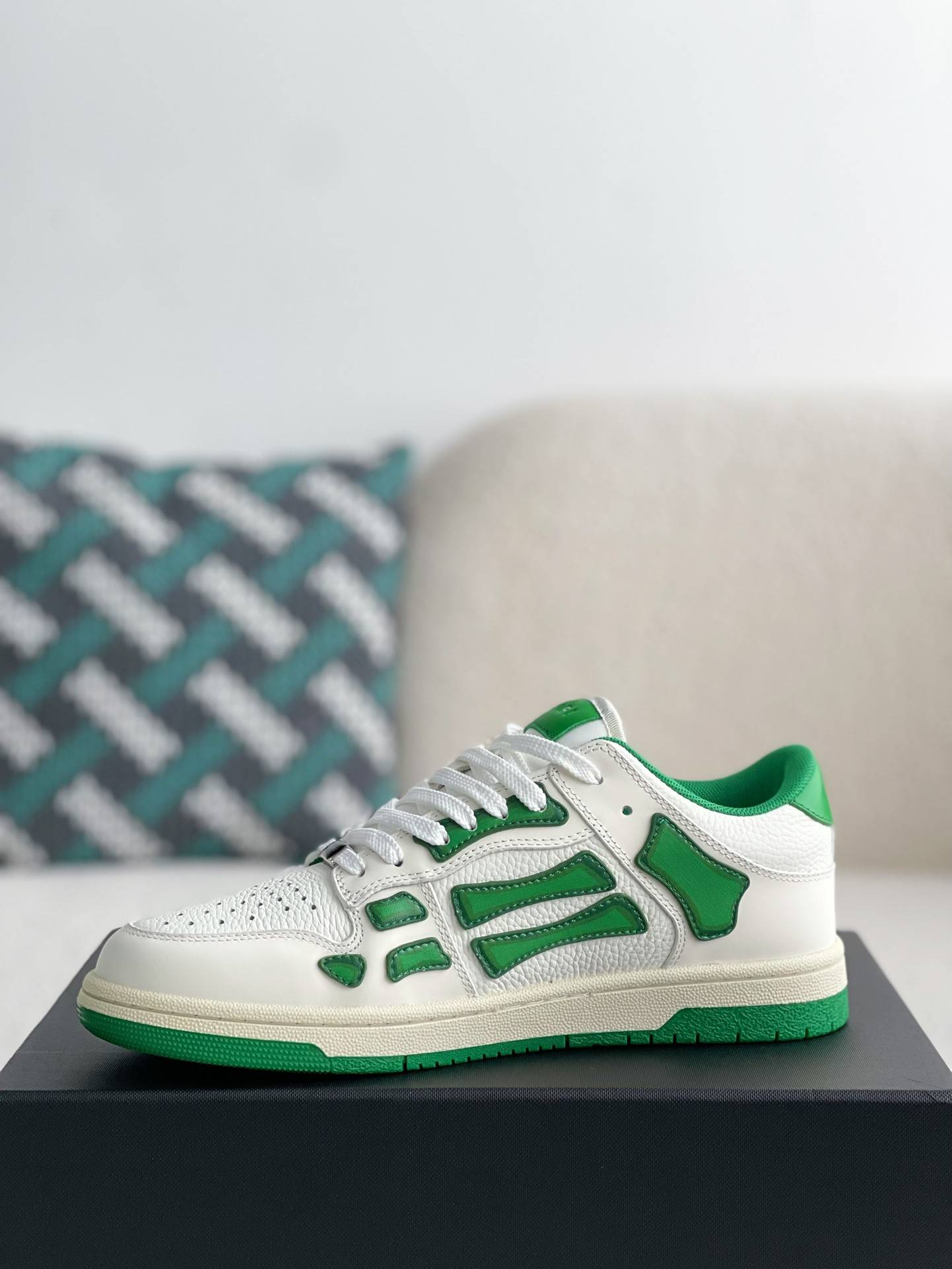 A*RI Bone Sneakers