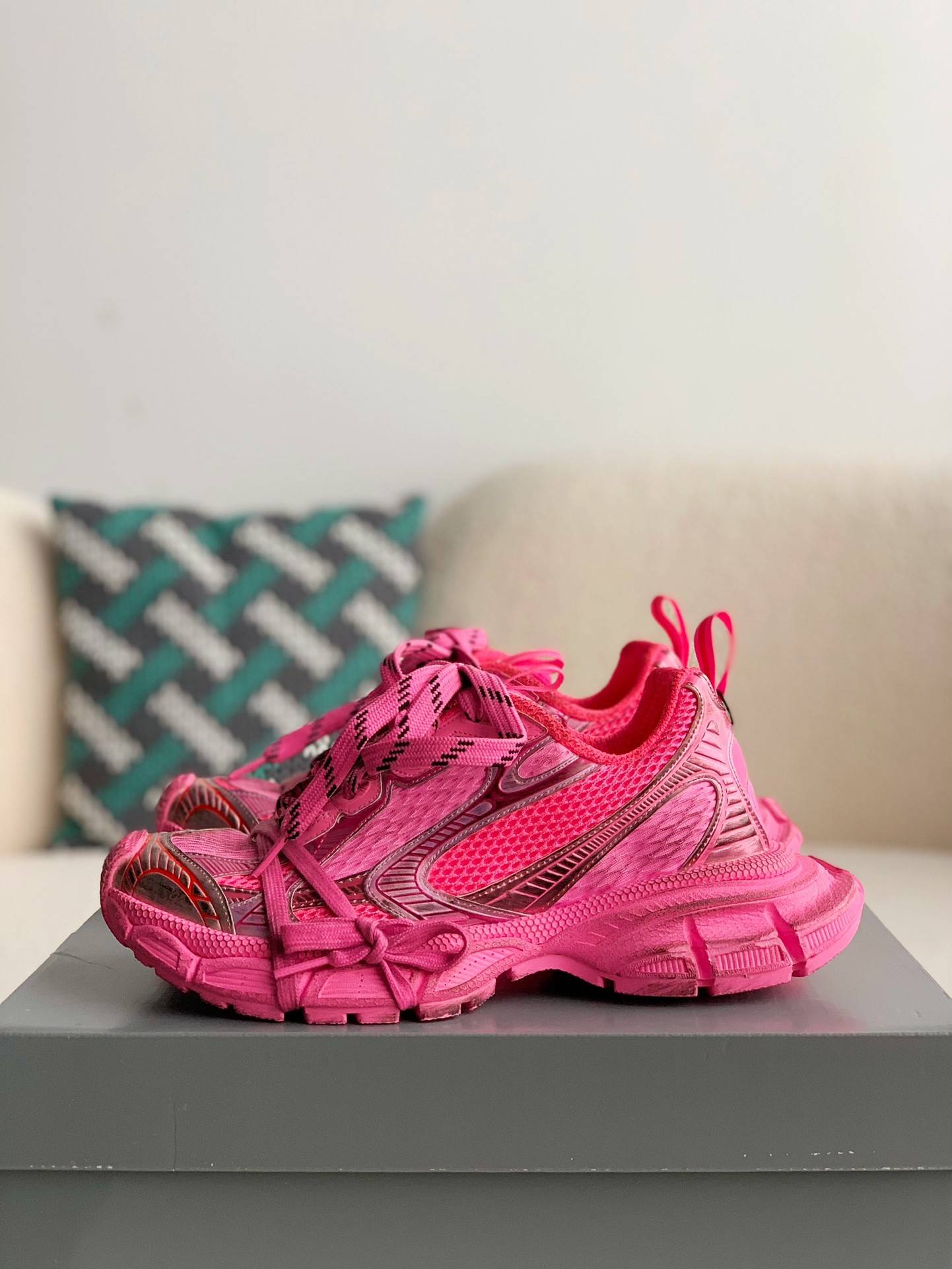 BLCG Runner Sneaker