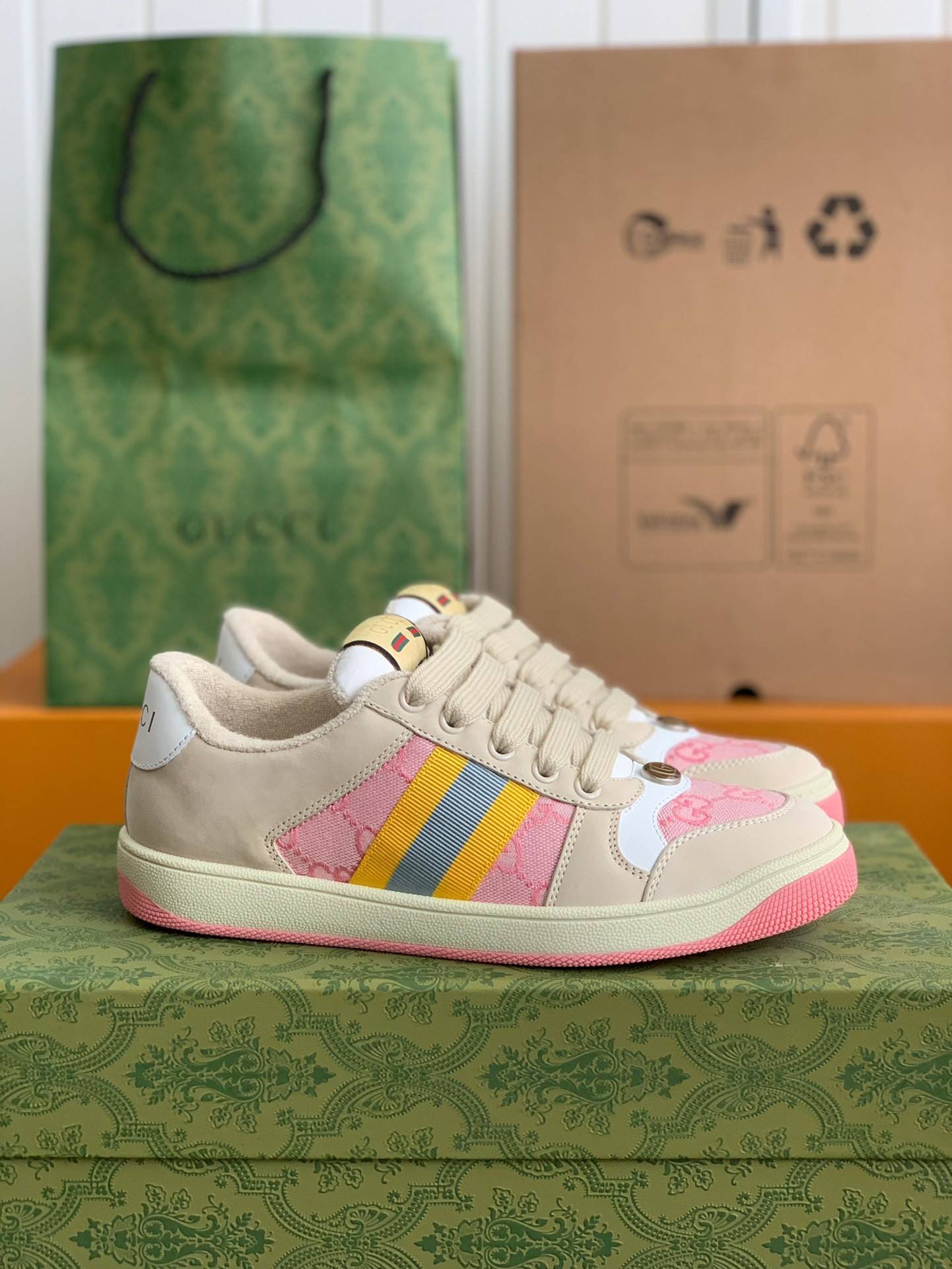 GU*IDirty shoes