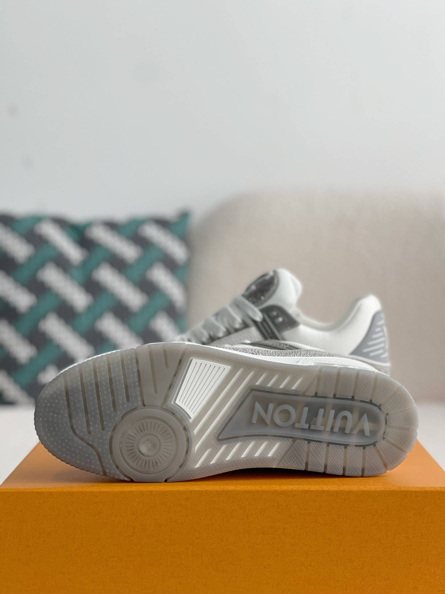 L*V Trainers Sneakers