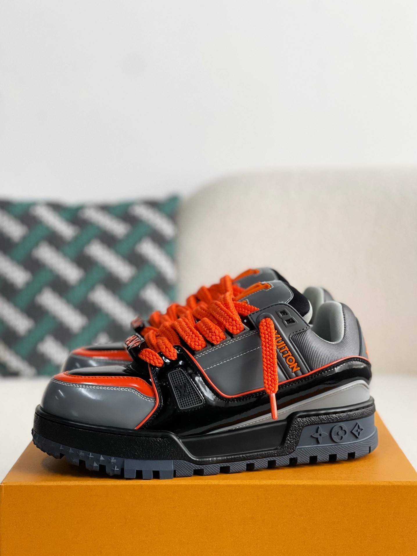 L*V TRAINER MAXI  SNEAKERS