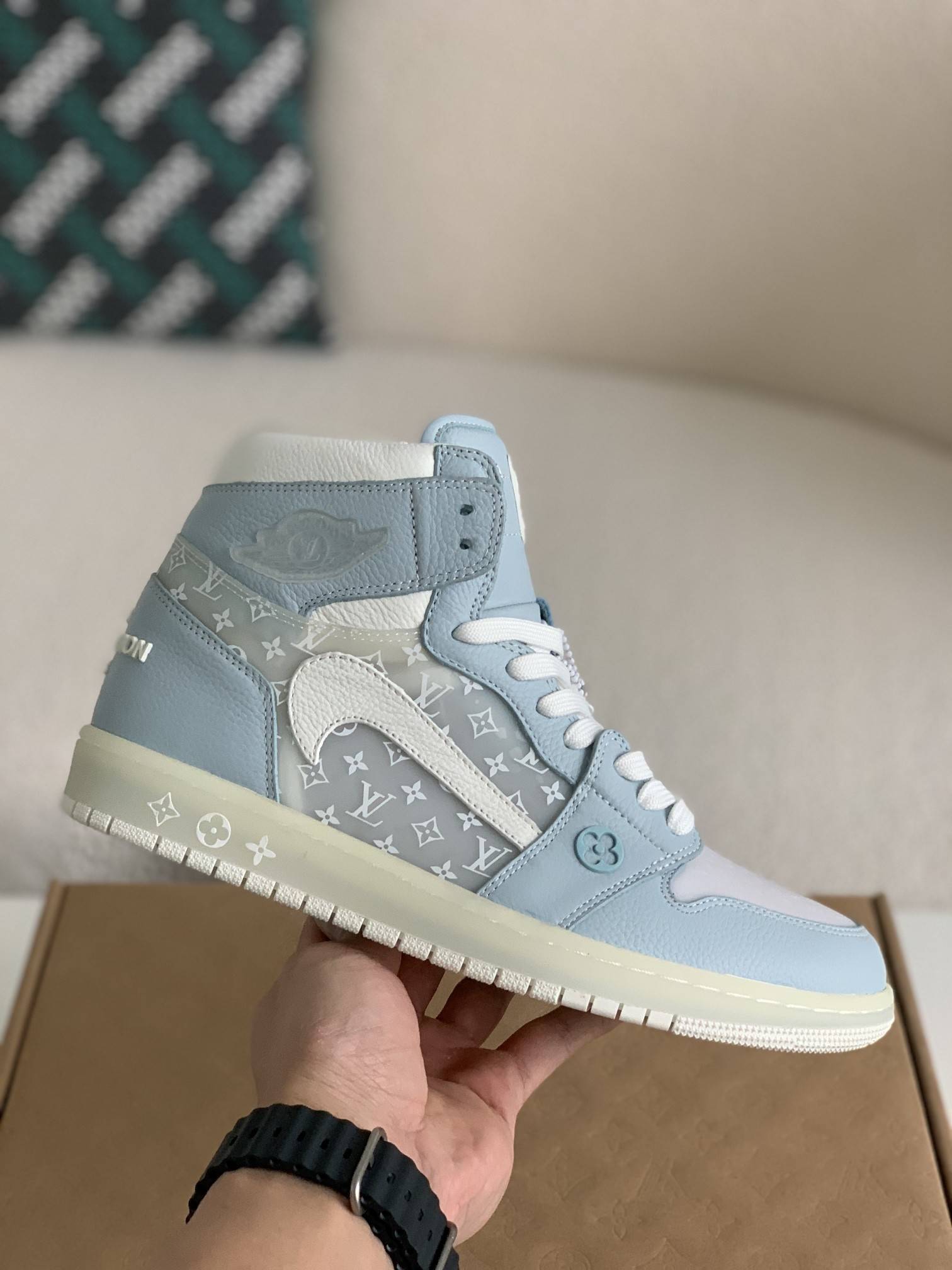 L*V x Nike Air Jorda 1 High AJ1 Sneakers