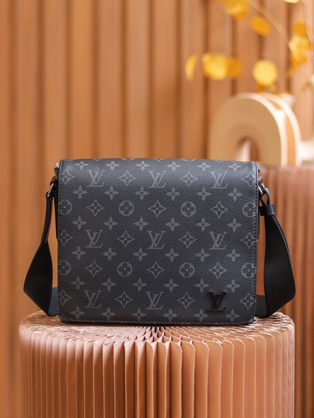 L*V Bag