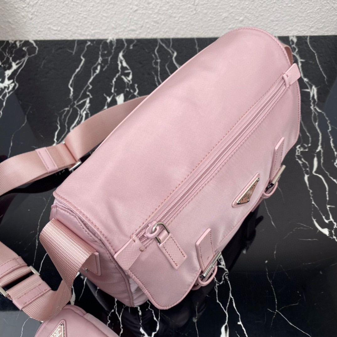 Prada Mailbag