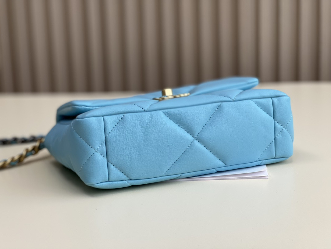 Chanle 19 Handbag
