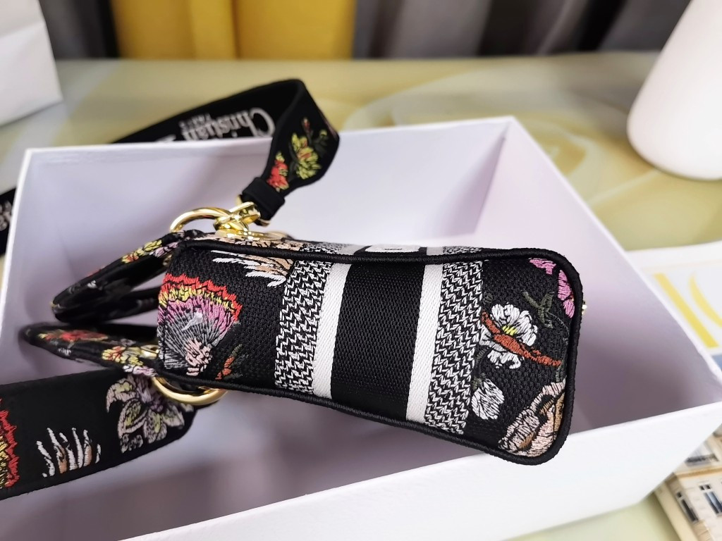Mini Lady Dior Bag