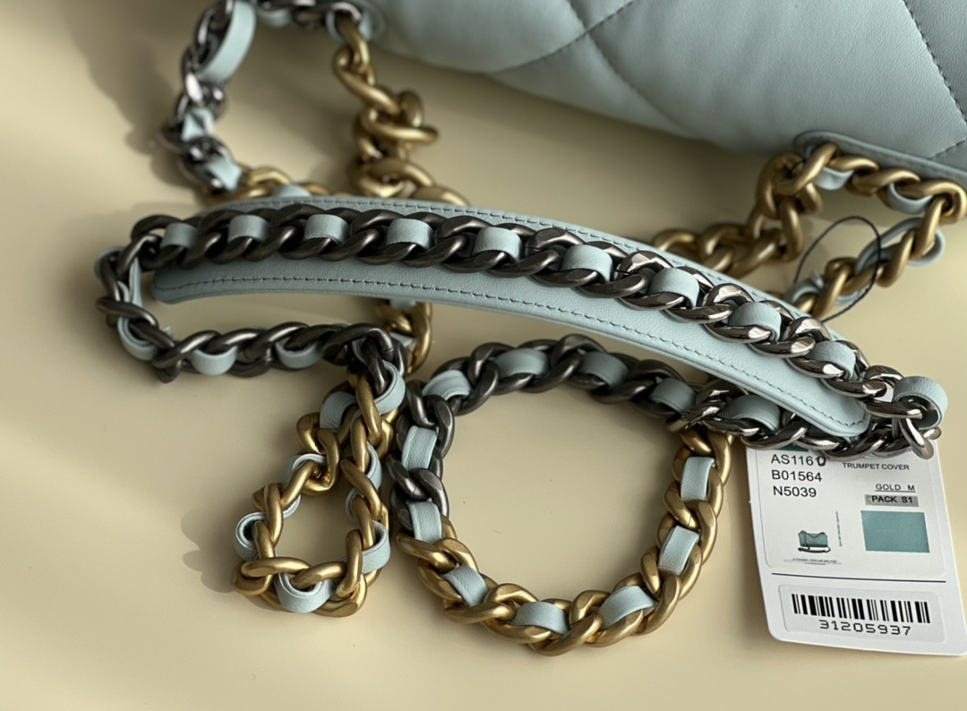 Chanle 19 Handbag