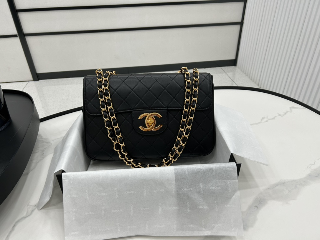 Chanle Flap Bag