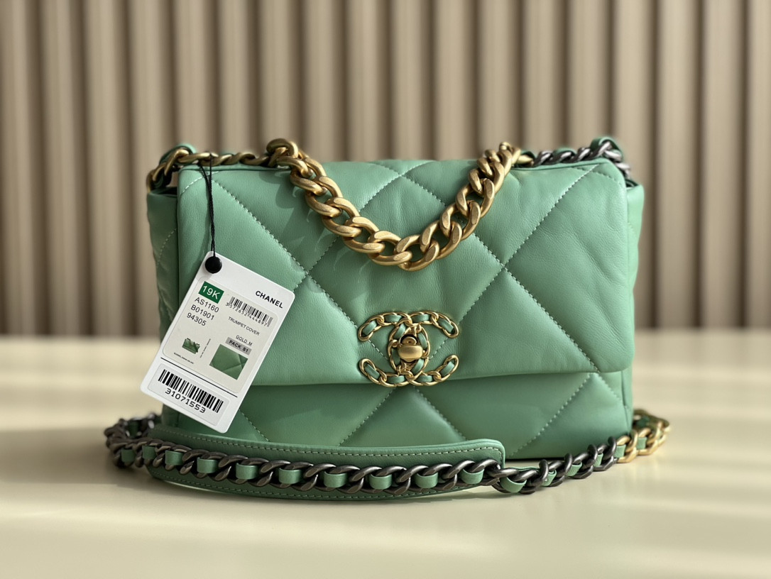 Chanle 19 Handbag