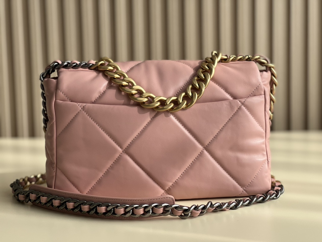 Chanle 19 Handbag
