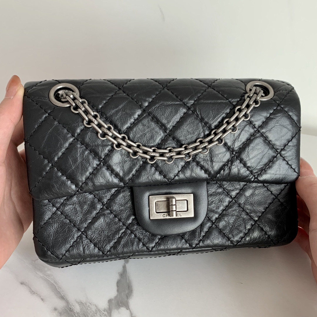 Chanle Reissue 2.55 Handbag