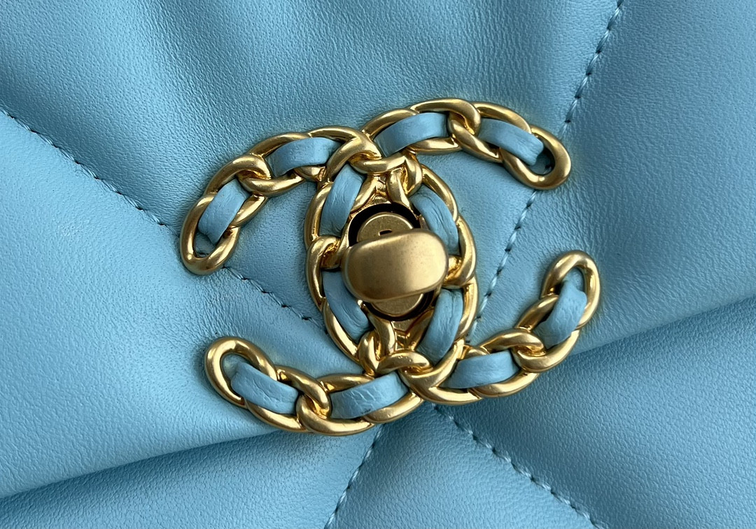 Chanle 19 Handbag