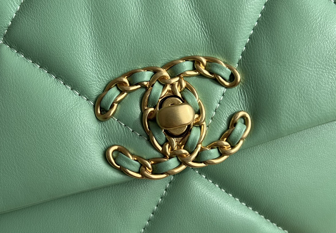 Chanle 19 Handbag