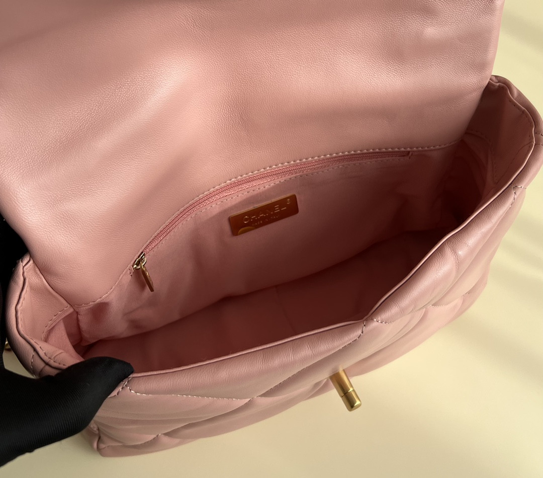Chanle 19 Handbag