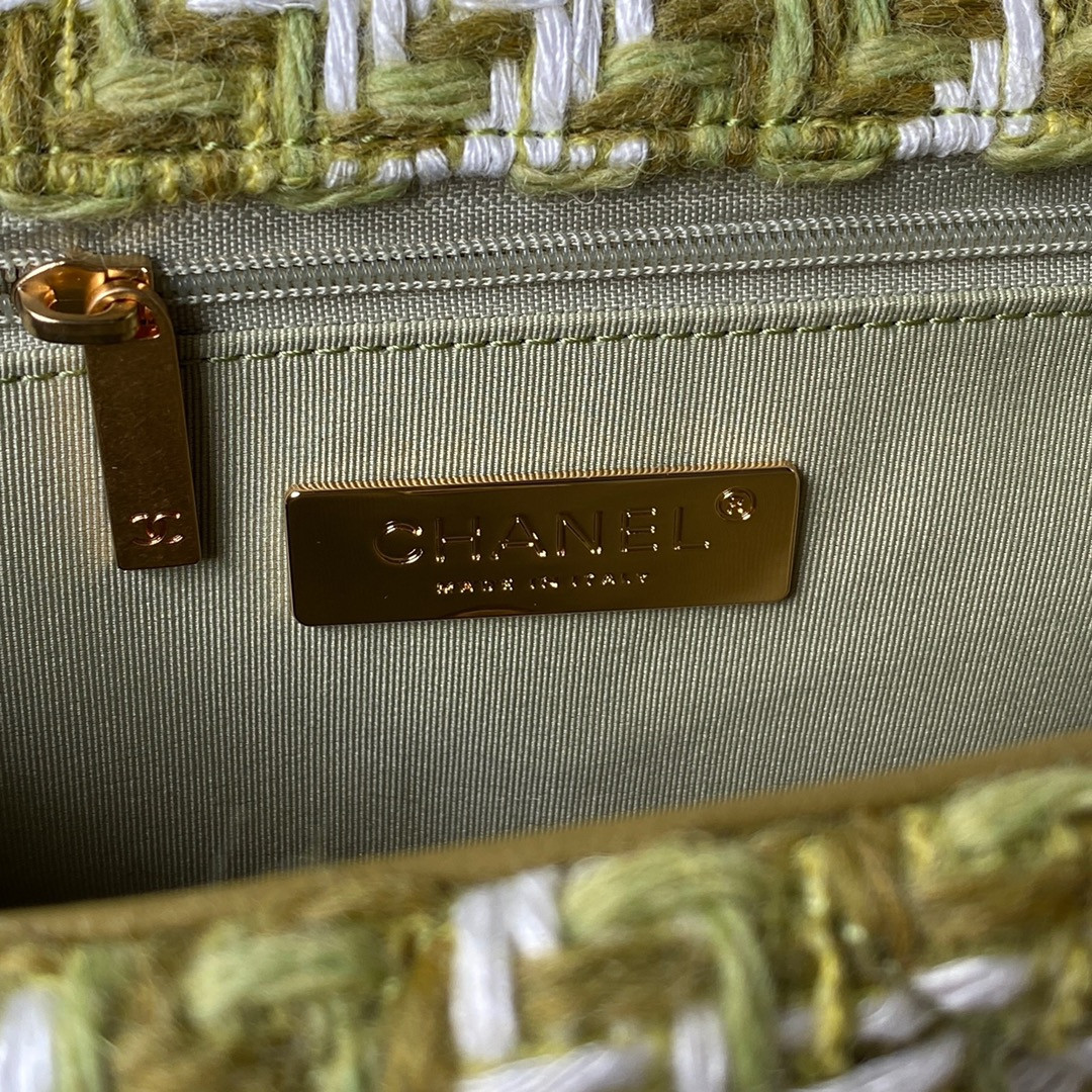 Chanle 19 Handbag