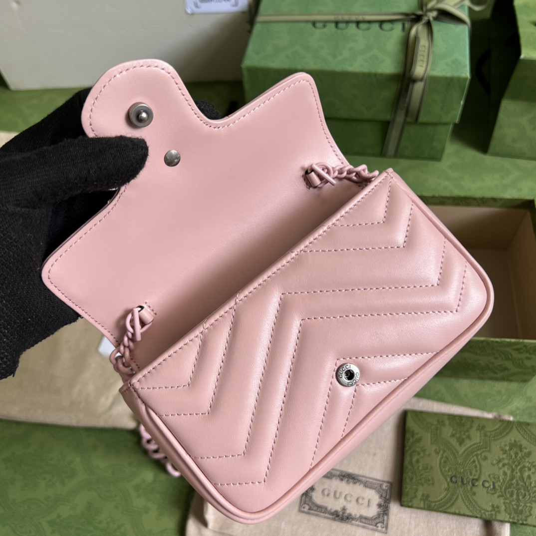 G*u*i gg marmont bag