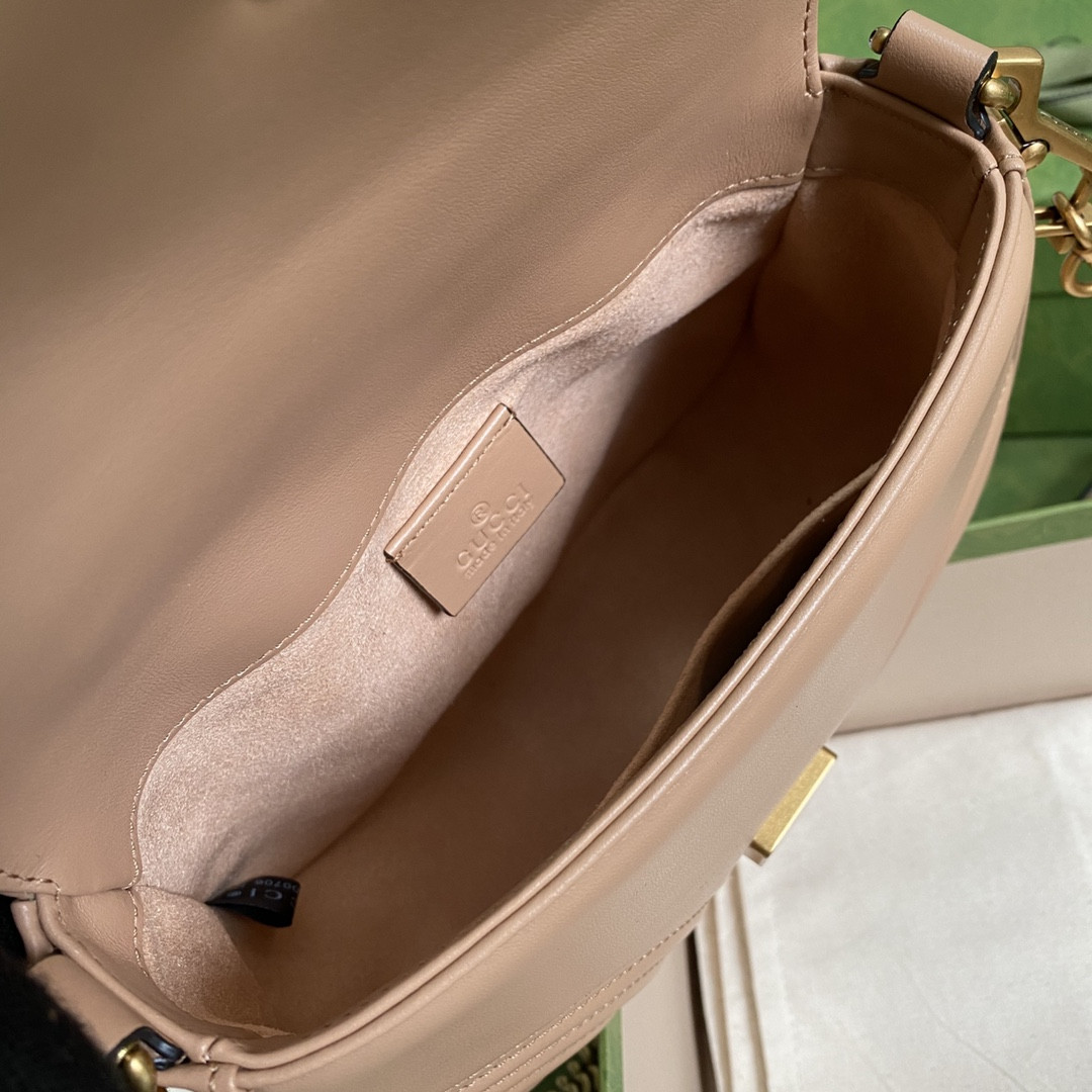 G*u*i gg marmont bag