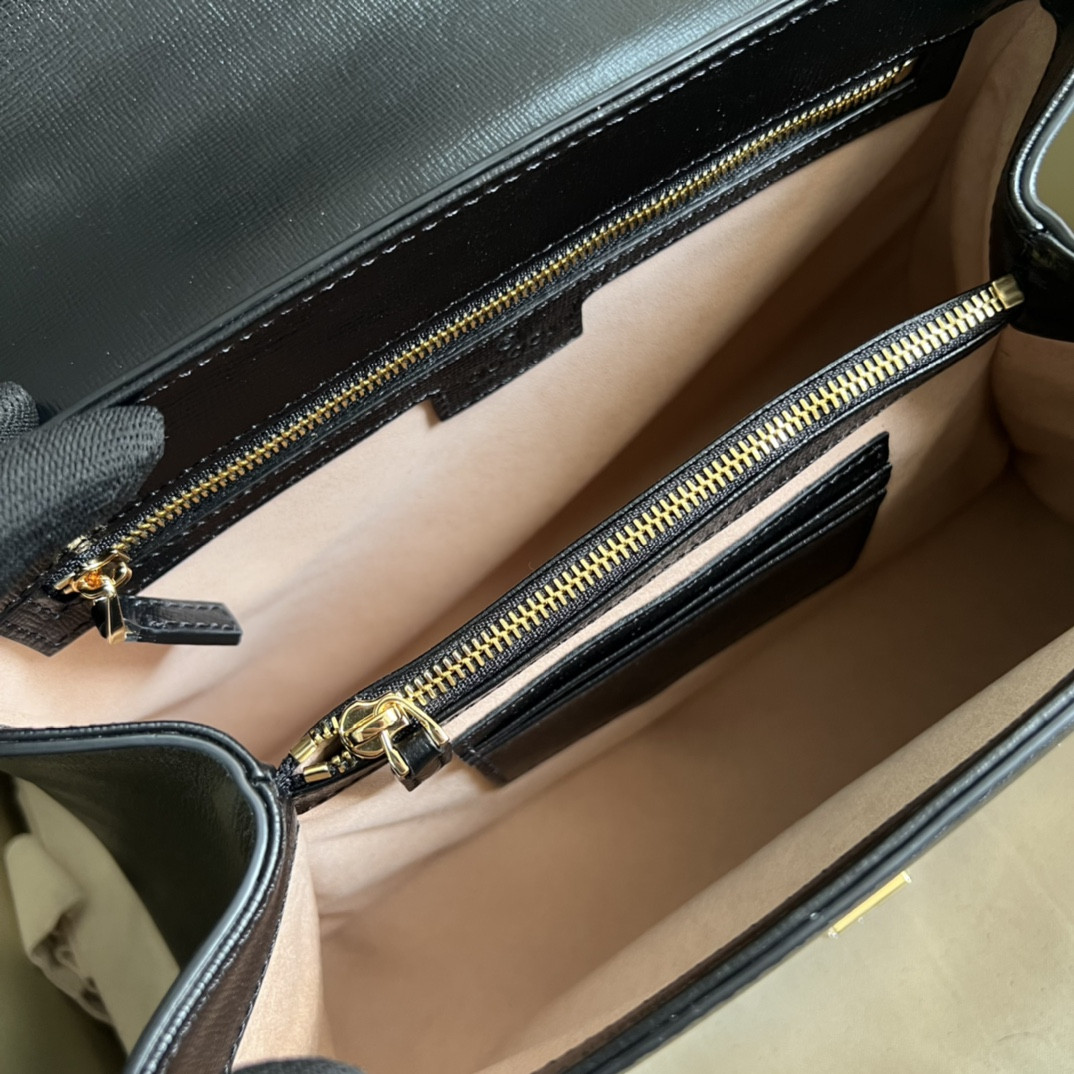 G*u*i horsebit 1955 bag