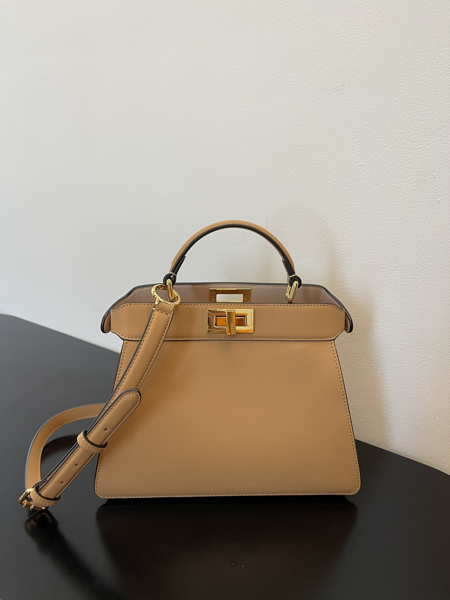 Fendi Peekaboo Iseeu Small