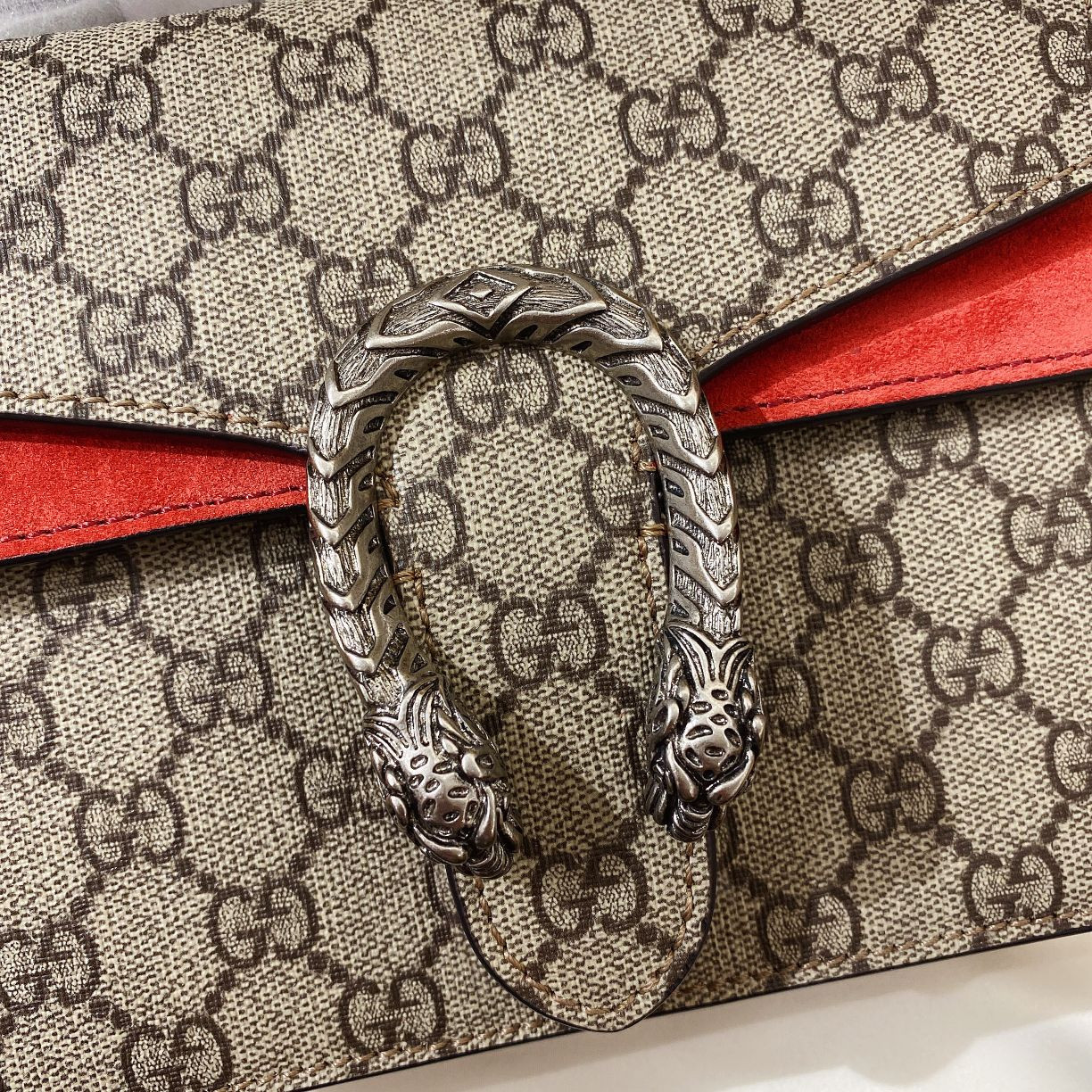 G*u*i dionysus bag