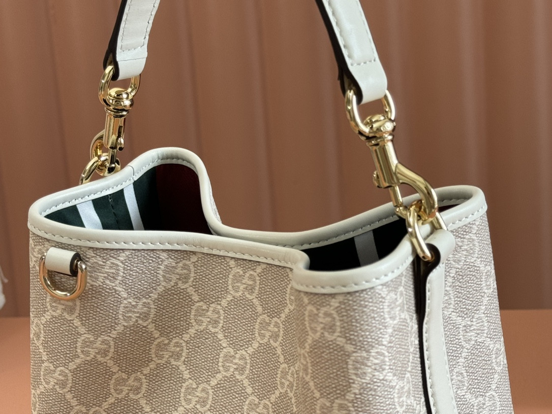 G*u*i ophidia tote bag