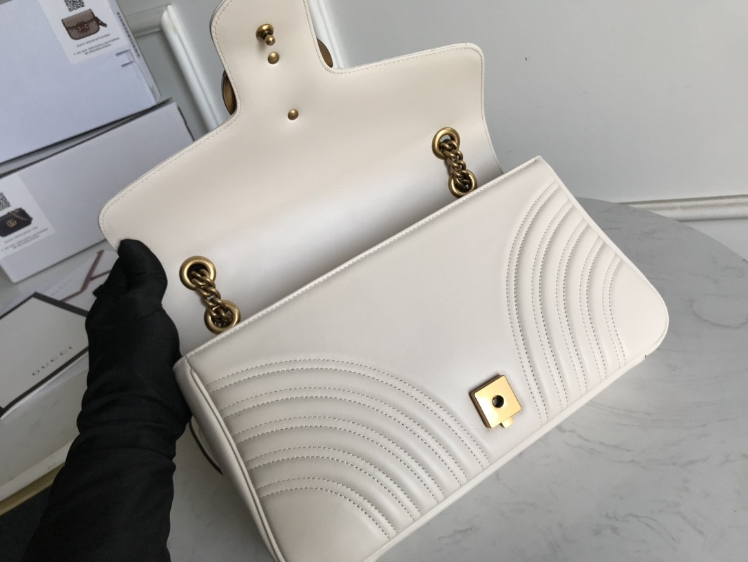 G*u*i gg marmont bag