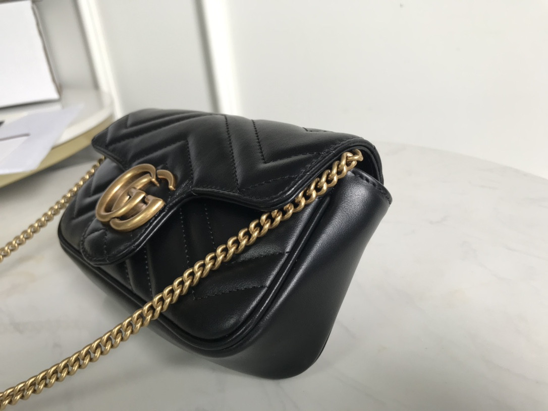 G*u*i gg marmont bag