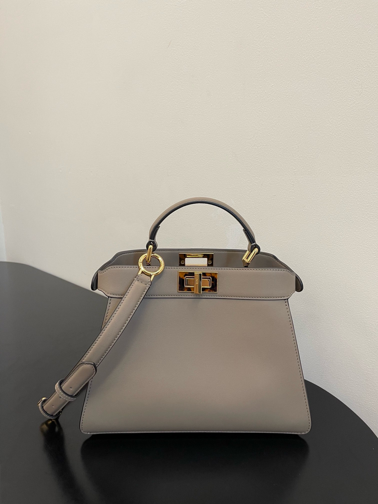 Fendi Peekaboo Iseeu Small